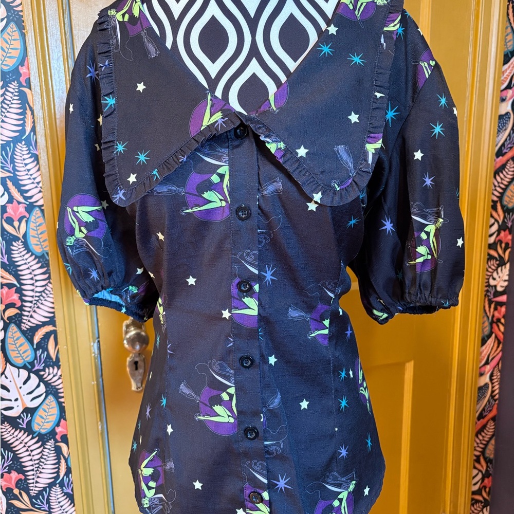 Unique Vintage Black Button Up Halloween Witchy Top Size 14/XL